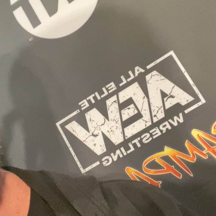 のインスタグラム：「It’s TIME!  #imback @allelitewrestling #aew #aewdynamite #aewrampage #lancearcher #murderhawkmonster」