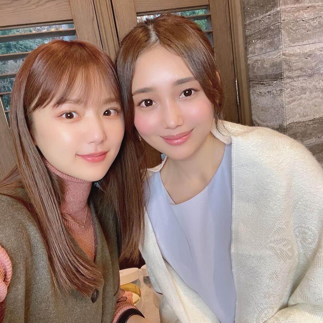 ひよんのインスタグラム：「🧸👸❤️  大好きニーナさんと☺️ ニーナさんっていう時、 絶対だいすきって前に付けてから 文章書いてる気がする☺️ぷぷ  久しぶりに会えて嬉しかった日❤️  #friends #daily #louangetokyo #valentine #친구 #데일리 #ひよん #ルワンジュ東京」