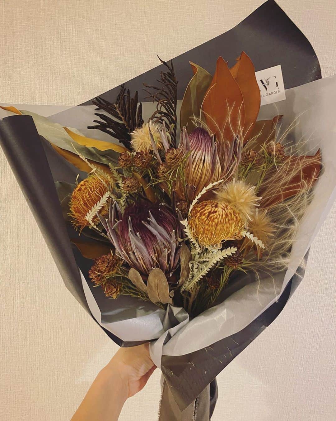 畑野ひろ子のインスタグラム：「@willgarden_official  ネイティブドライブーケ  #flower #flowers #bouquet #dryflower #gift #サスティナブル #willgarden」