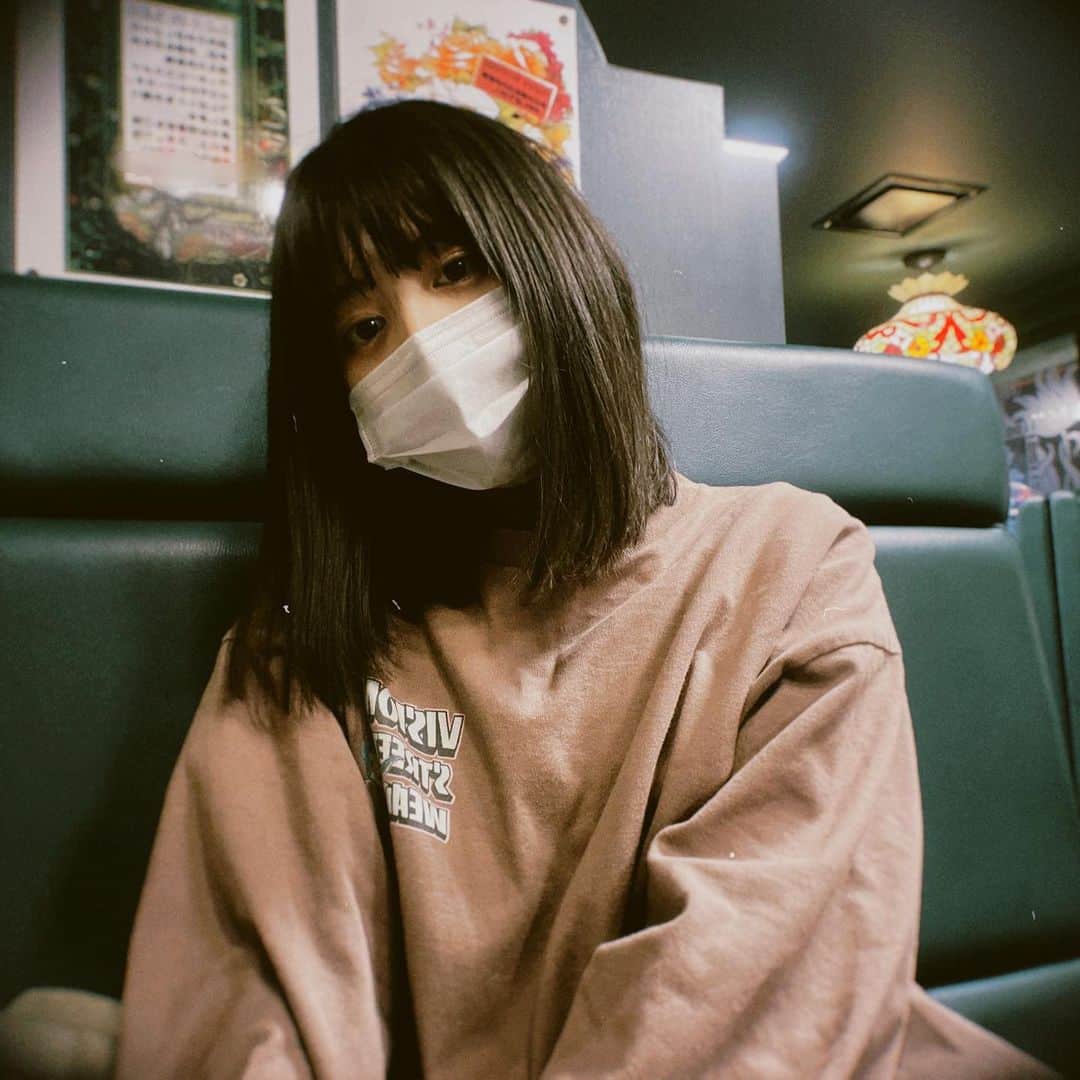 吉田莉桜さんのインスタグラム写真 - (吉田莉桜Instagram)「疲れたあ😌、  みんなもお疲れ様😌🤍」1月13日 21時21分 - yoshida_rio_official