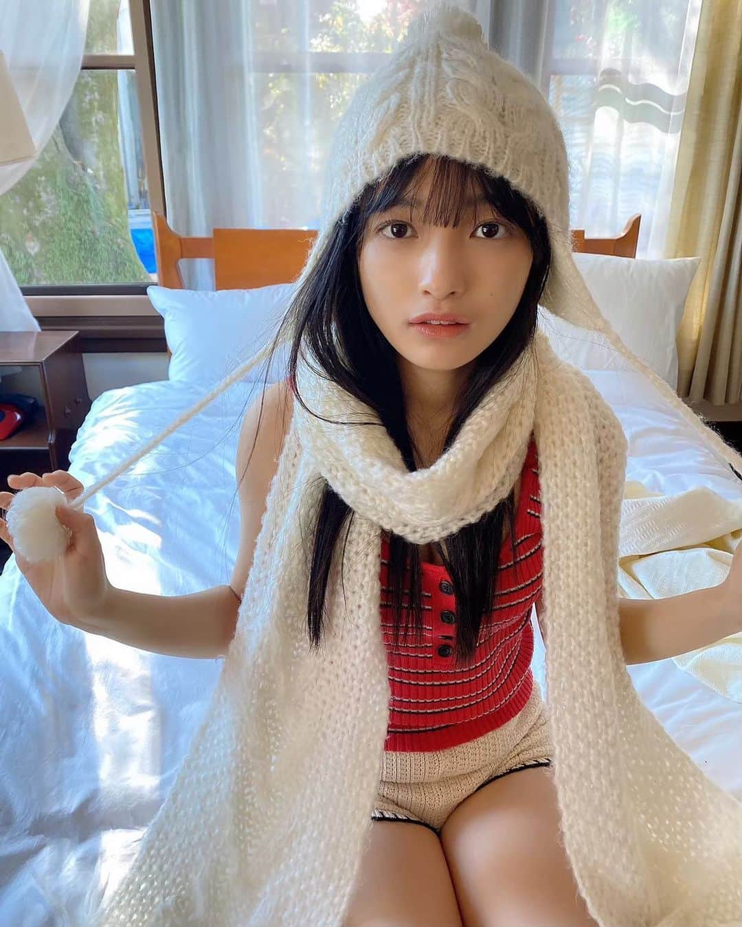 蛭田愛梨のインスタグラム：「⛄️  #ヤンマガ #ヤンマガweb」