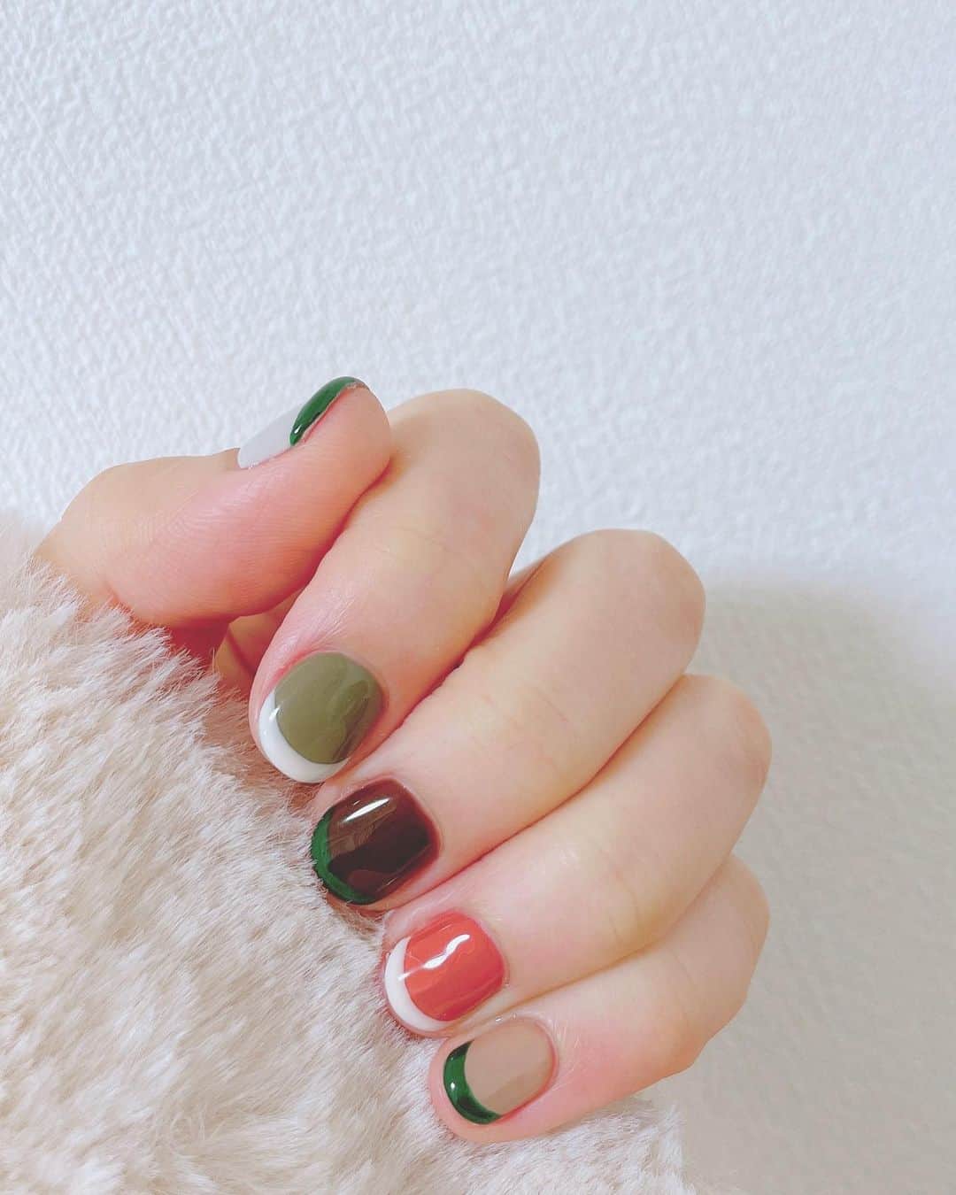 内田敦子さんのインスタグラム写真 - (内田敦子Instagram)「⁡ ⁡ 💅✨✨ ⁡ #nail #冬ネイル」1月13日 17時25分 - atsuko_uchida1205