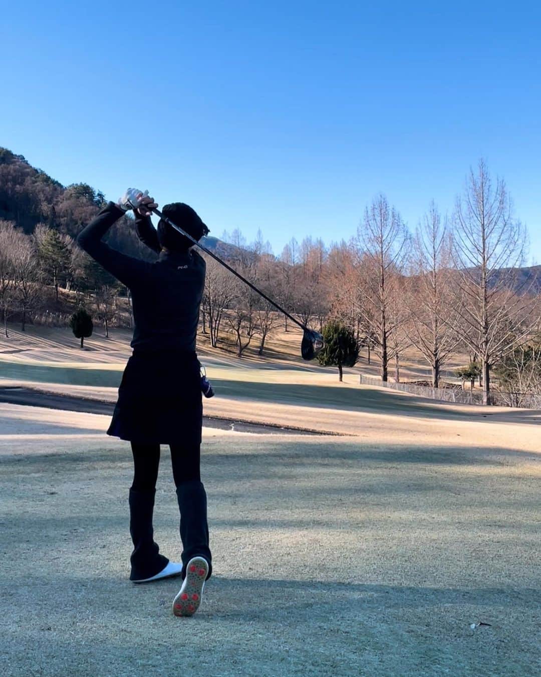 狩野舞子さんのインスタグラム写真 - (狩野舞子Instagram)「・ ベストスコア12更新🤣👏 氷点下の中でやるゴルフの方が調子いいみたいです。 夏生まれなんだけどな。 ・ #ゴルフ #golf #pinggolf」1月13日 17時44分 - kanochan715