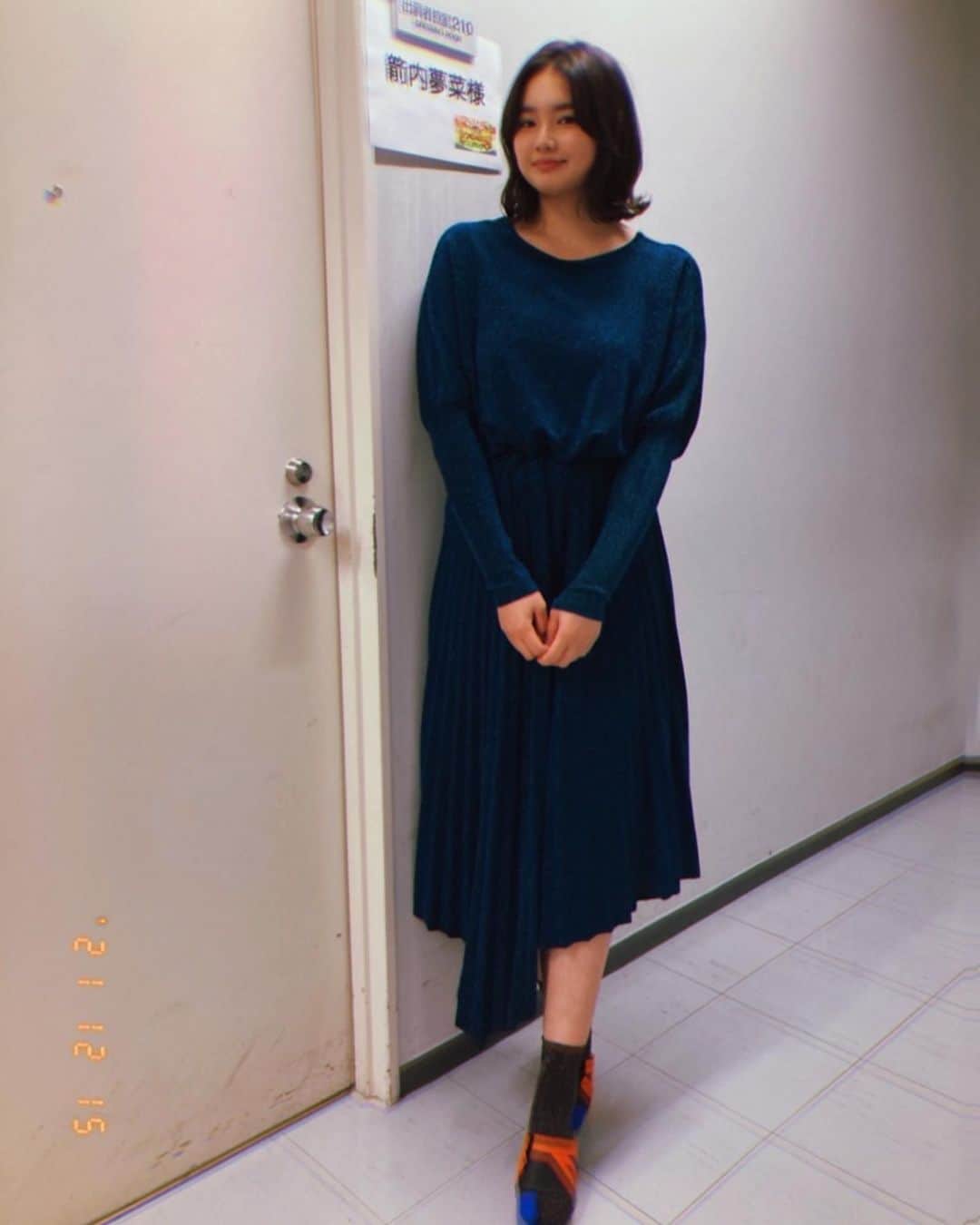 箭内夢菜のインスタグラム：「お知らせです︎☺︎  今夜、19:56〜 『秘密のケンミンSHOW 極』3時間SP！！ 田舎民として参加させて頂きました🙋🏻‍♀️🍙 田舎あるあるたくさんあるので、ぜひぜひ見てくださいね！！！😉  #秘密のケンミンショー #atsushinakashima #thepr #fakui」
