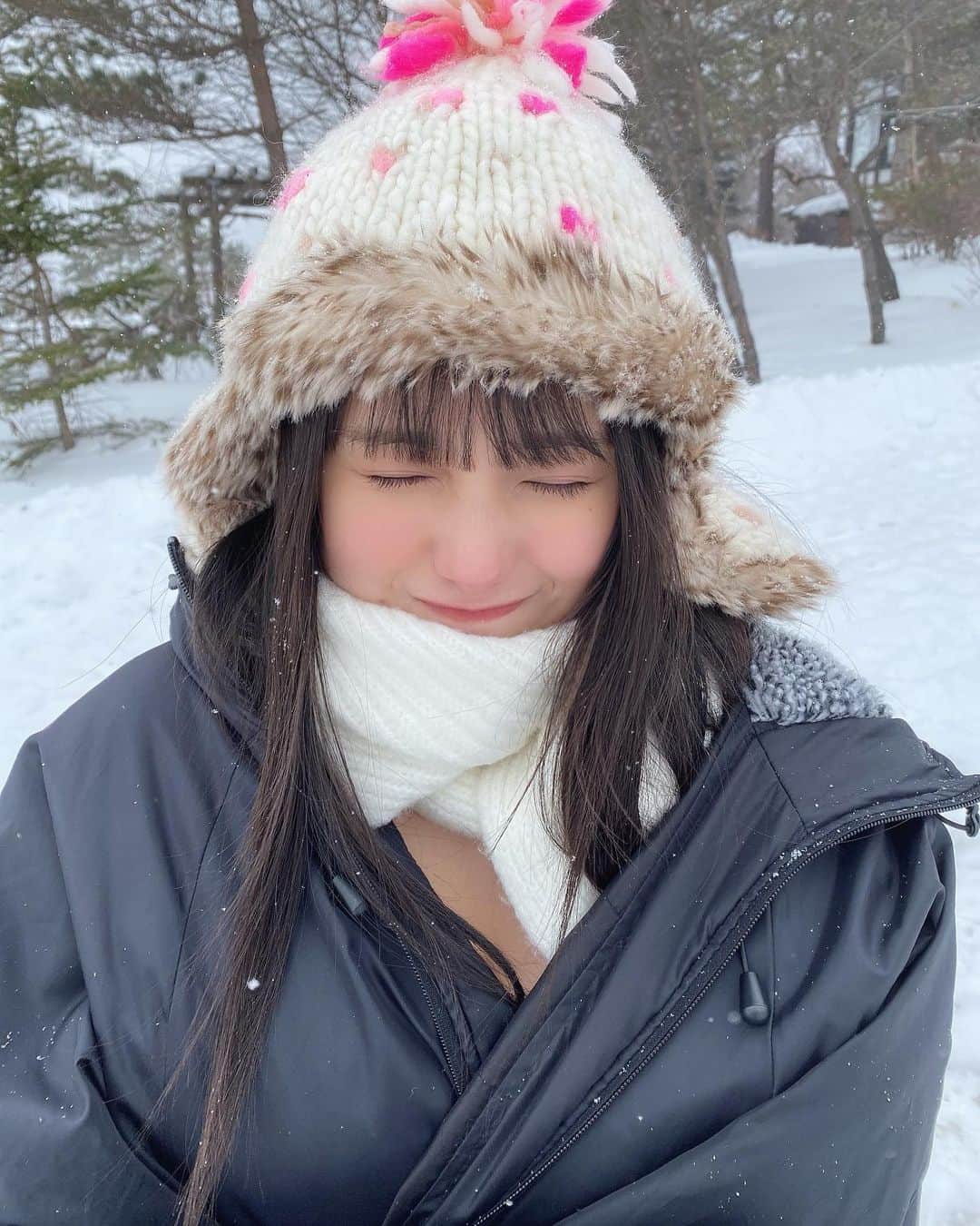 新谷真由さんのインスタグラム写真 - (新谷真由Instagram)「雪の中で撮影！！ 詳細はまだお待ちください♡」1月13日 19時58分 - ni_mayu43