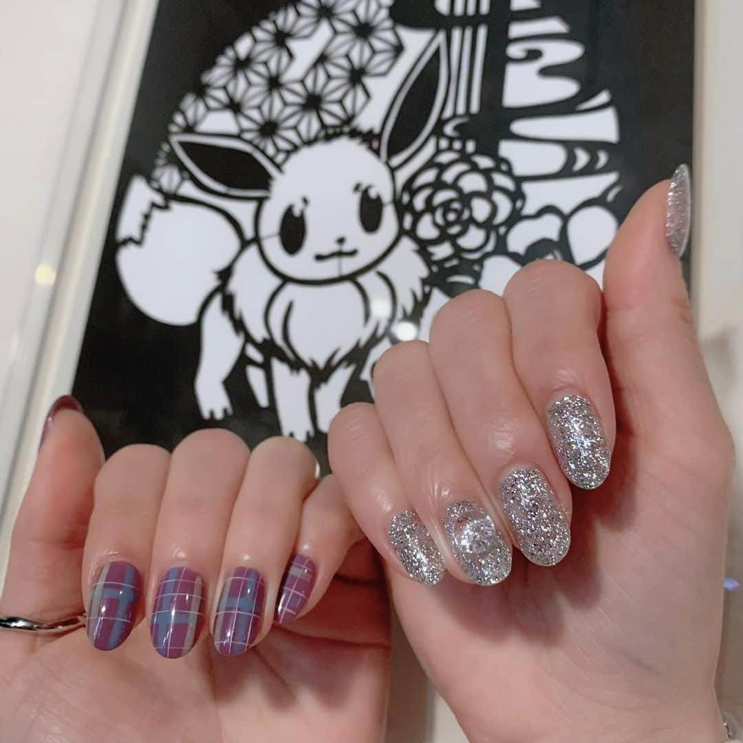 伊藤萌々香のインスタグラム：「💅♡ #ジェルネイル  #チェックネイル」