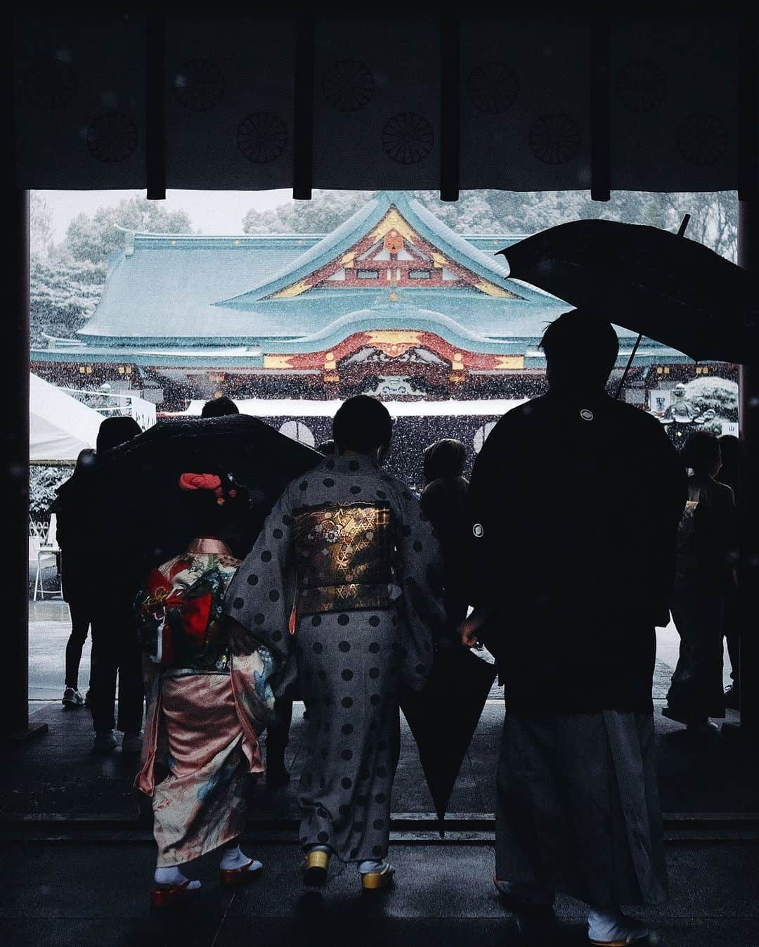 Kaiさんのインスタグラム写真 - (KaiInstagram)「First snow of 2022 in Tokyo.  . . . . . . #discovertokyo #exploretokyo #tokyogram #tokyotravel #tokyotokyo #tokyostreets #igerstokyo #reco_ig #weekly_feature #lightroom #streetclassics #ourstreets #streets_vision #fujifilm #passionpassport #beautifuldestinations #wonderful_places #hbweekends #hbouthere #iamatraveler #lonelyplanet #voyaged #bestplacestogo #roamtheplanet #ourplanetdaily #初雪 #Tokyo #Japan #tokyocameraclub」1月13日 22時54分 - kaitaro.k