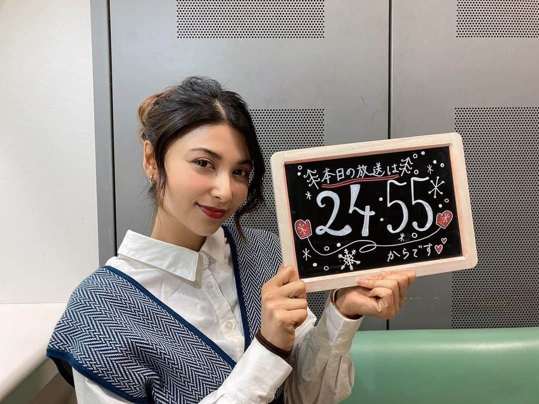 TBS「ビジネスクリック」さんのインスタグラム写真 - (TBS「ビジネスクリック」Instagram)「1月13日(木)の #ビジネスクリック は24:55からの放送です✨ #石井エミリー キャスターが生放送でお伝えいたします🤍 ⁡ 後提供までお見逃しなく‼️ 是非ご覧ください👀 ⁡ #TBS #ビジクリ」1月14日 0時14分 - business_click