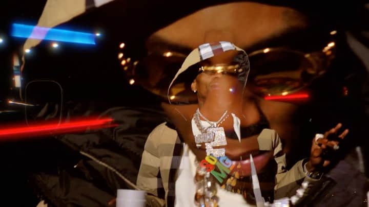 ソウルジャ・ボーイ・テレムのインスタグラム：「Chain Gang out now 🎥 🔒 😈🔥💕🤞🏾」