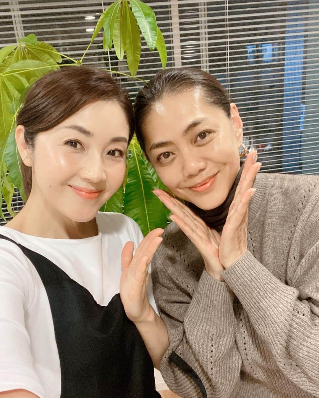 前田典子さんのインスタグラム写真 - (前田典子Instagram)「#温活　#整いました  #ラグジュアリーヨモギ蒸し#ハーブテント🏕🌿 と  #エステ　#マッサージは 気持ち良くて #ぐーすかぴー 😪  いつもお世話になってます @graces_beaute  @keiko_ashida  #芦田桂子先生 #ヨモギの女王🌿  昨日は 体が芯から温まり ポカポカして うちに帰ったら眠くて眠くて早寝😴 2回目の韓ドラ #花郎　見ながら寝落ちった😍」1月14日 15時47分 - maenorichang