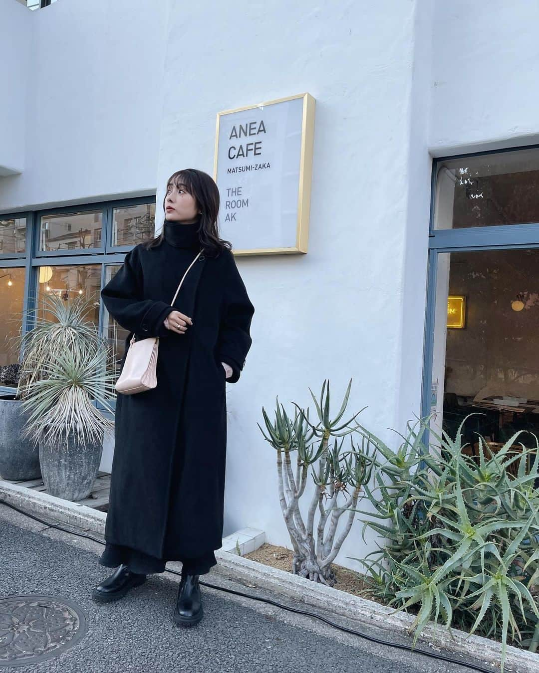 前田希美（まえのん）さんのインスタグラム写真 - (前田希美（まえのん）Instagram)「N WITH.のプリーツワンピとコートを 合わせてみました☻  PINK×BLACK  @n_with_official   #のんの私服 #code #fashion #ootd #冬コーデ  #pink #onepiece」1月14日 16時29分 - maeda_nozomi