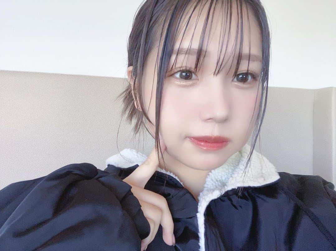 流那(ルナ)さんのインスタグラム写真 - (流那(ルナ)Instagram)「ねむ！！！」1月14日 18時37分 - mm_runa