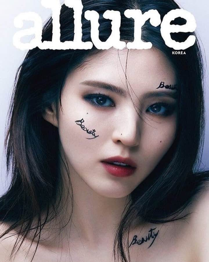 ハン・ソヒさんのインスタグラム写真 - (ハン・ソヒInstagram)「@allurekorea 👁」1月14日 20時40分 - xeesoxee