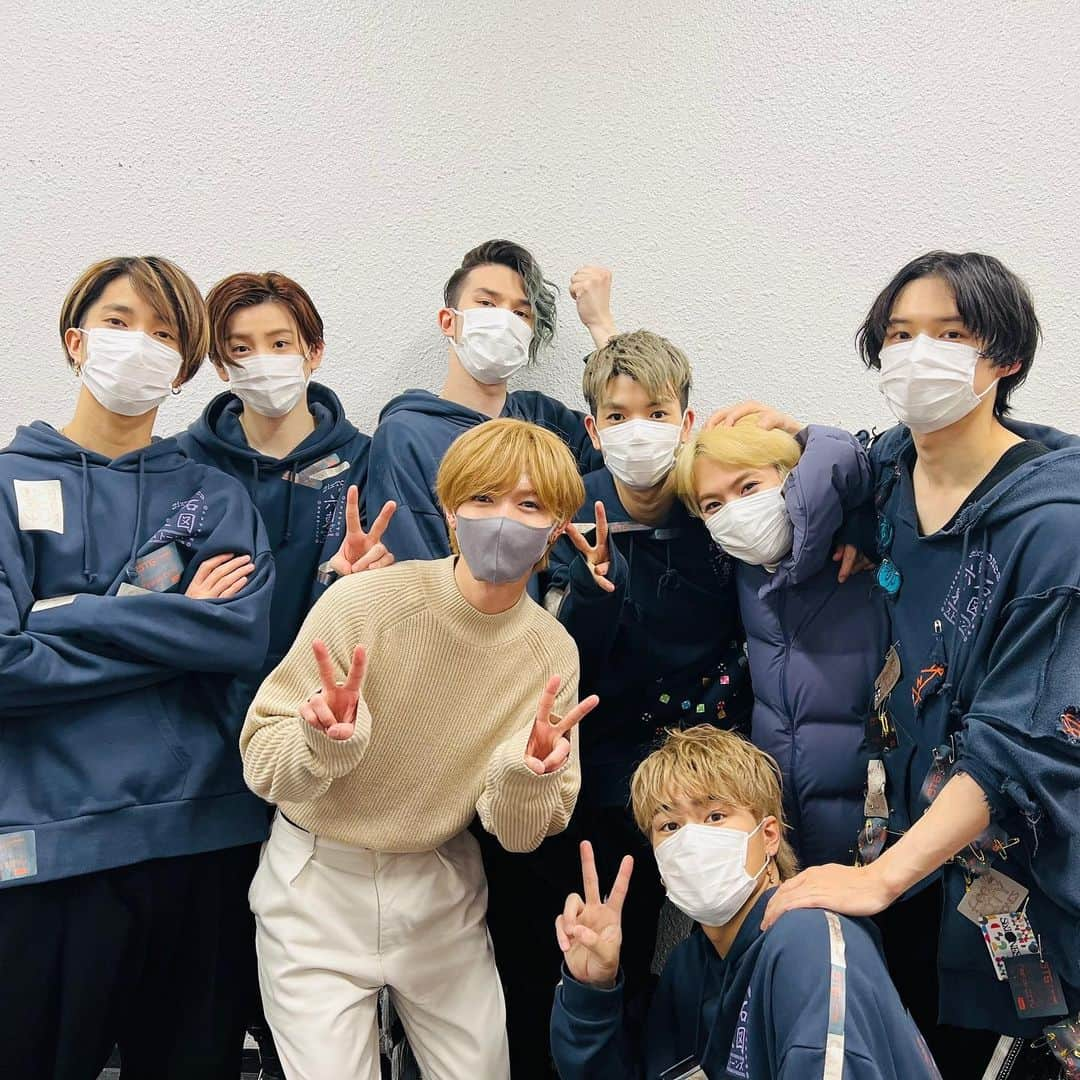 Travis Japan（トラジャ）さんのインスタグラム写真 - (Travis Japan（トラジャ）Instagram)「⁡ ⁡ SixTONES with ShimeMachu💎🐯💗🧡 @sixtones_official ⁡ #SixTONES #七五三掛龍也 #Shime #松倉海斗 #Matsuku ⁡ #Johnnys #TravisJapan」1月14日 21時09分 - travis_japan_official