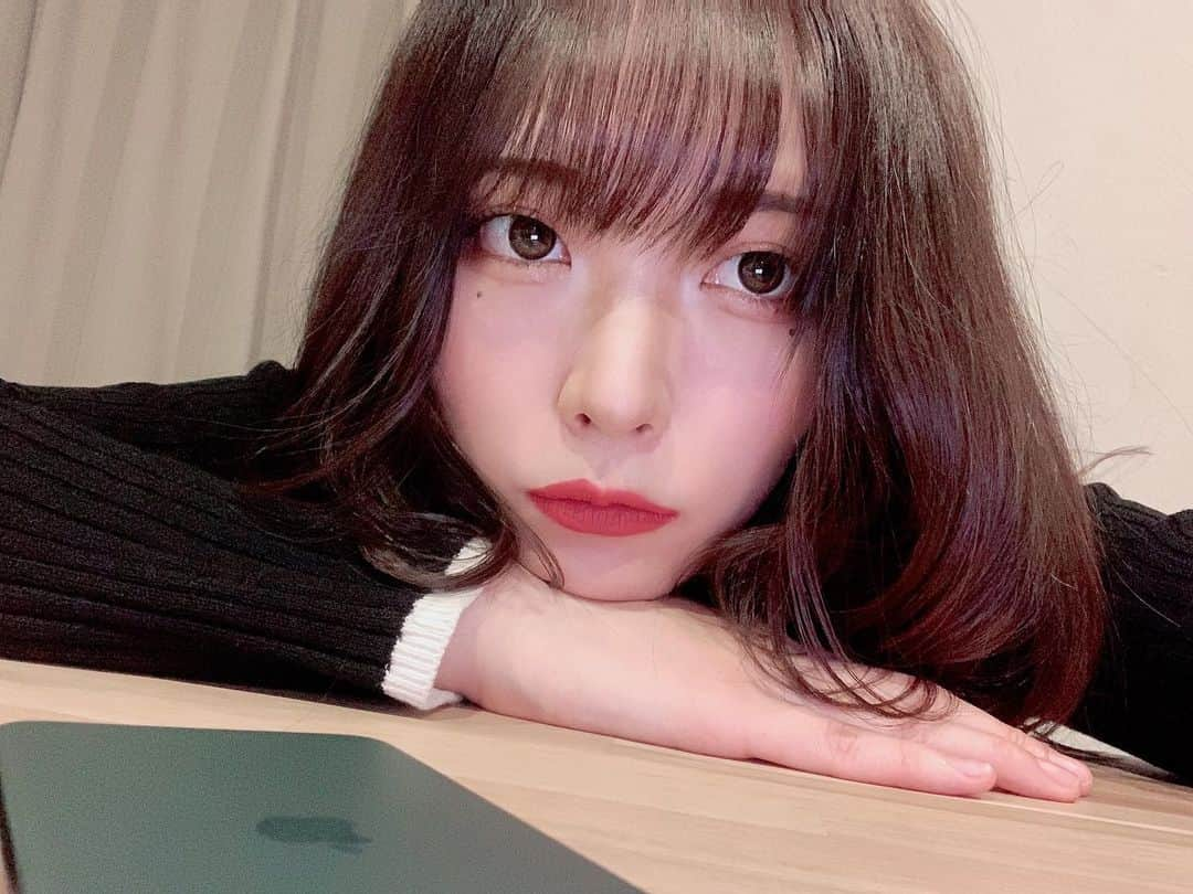 中峰みあさんのインスタグラム写真 - (中峰みあInstagram)「今日もおつかれさまでした☺︎  #selfie #japanesegirl #takecareofyourself #自撮り #写真 #被写体 #粉我 #照片」1月14日 22時47分 - mia_kumasan