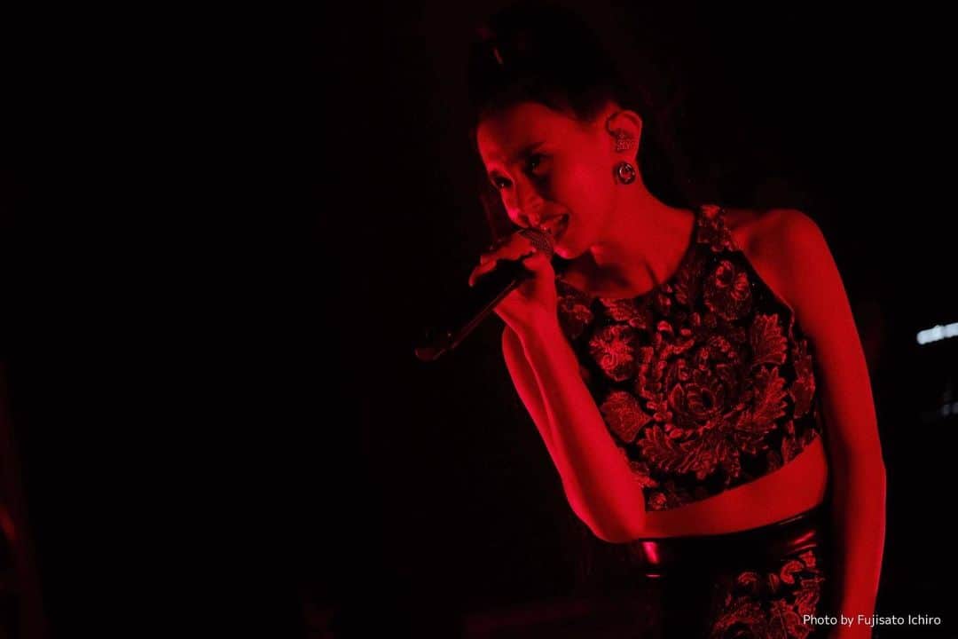 May J.のインスタグラム
