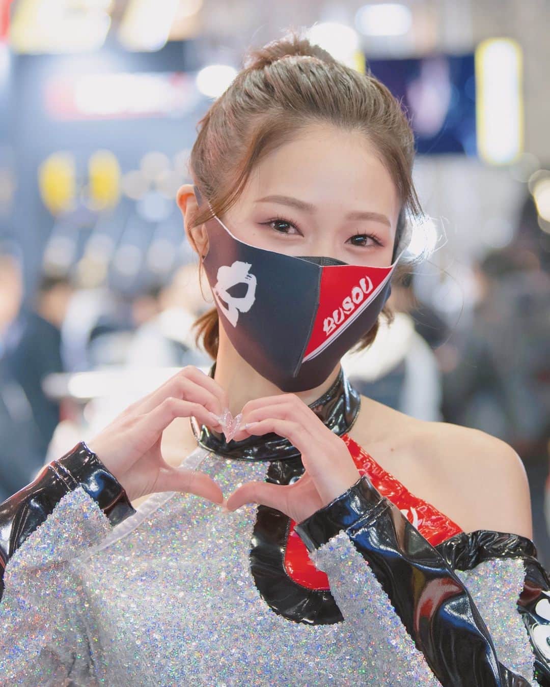 橘香恋のインスタグラム：「おはようございます🥰 ⁡ 前回の投稿に イイネとコメントありがとうございます💗 ⁡ ⁡ついに…あっという間の… ⁡東京オートサロン最終日です…🥲 ⁡ ⁡本日もBUSOUブースを大満喫して ⁡満足していただけたらな〜と思います😌💭 ⁡ ⁡あ！そうそう！ ⁡ ⁡本日の15:00から… ⁡BUSOUサーキットレディRQコスチューム ⁡撮影があります❕❕❕ ⁡ ⁡最後のコスチューム ⁡沢山カメラに納めていただけると ⁡とっても嬉しいです🥲❤️ ⁡ ⁡まだまだ沢山の出番があります❕ ⁡ ⁡詳しいスケジュールは ⁡TwitterまたはInstagramのストーリーを ⁡ご覧ください✨」
