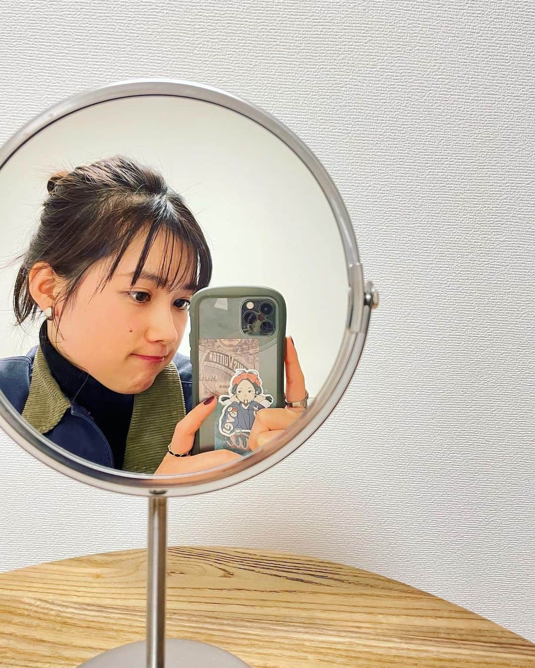 のインスタグラム：「. 新しい事がいろいろはじまって 難しいけど楽しい〜💚🫑」
