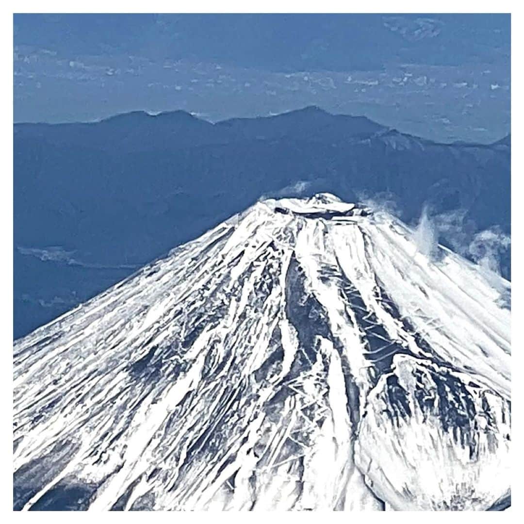 さだまさしさんのインスタグラム写真 - (さだまさしInstagram)「今日の富士山🗻 . #富士山 #さだまさし #sadamasashi」1月16日 14時30分 - sada_masashi