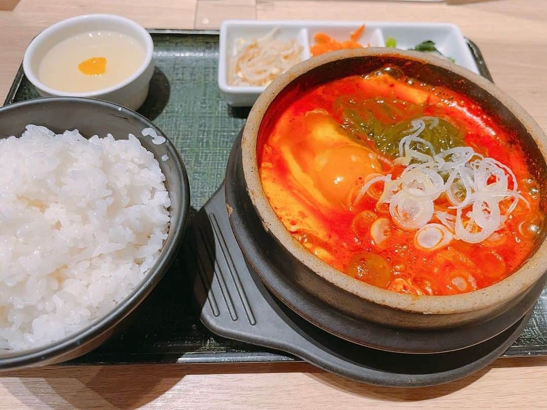 七海さんのインスタグラム写真 - (七海Instagram)「最近韓国料理が好きです。 食欲も最近マシマシです🍚 ・ ・ #韓国料理 #東京純豆腐 #純豆腐」1月16日 6時22分 - nanami_bwmg