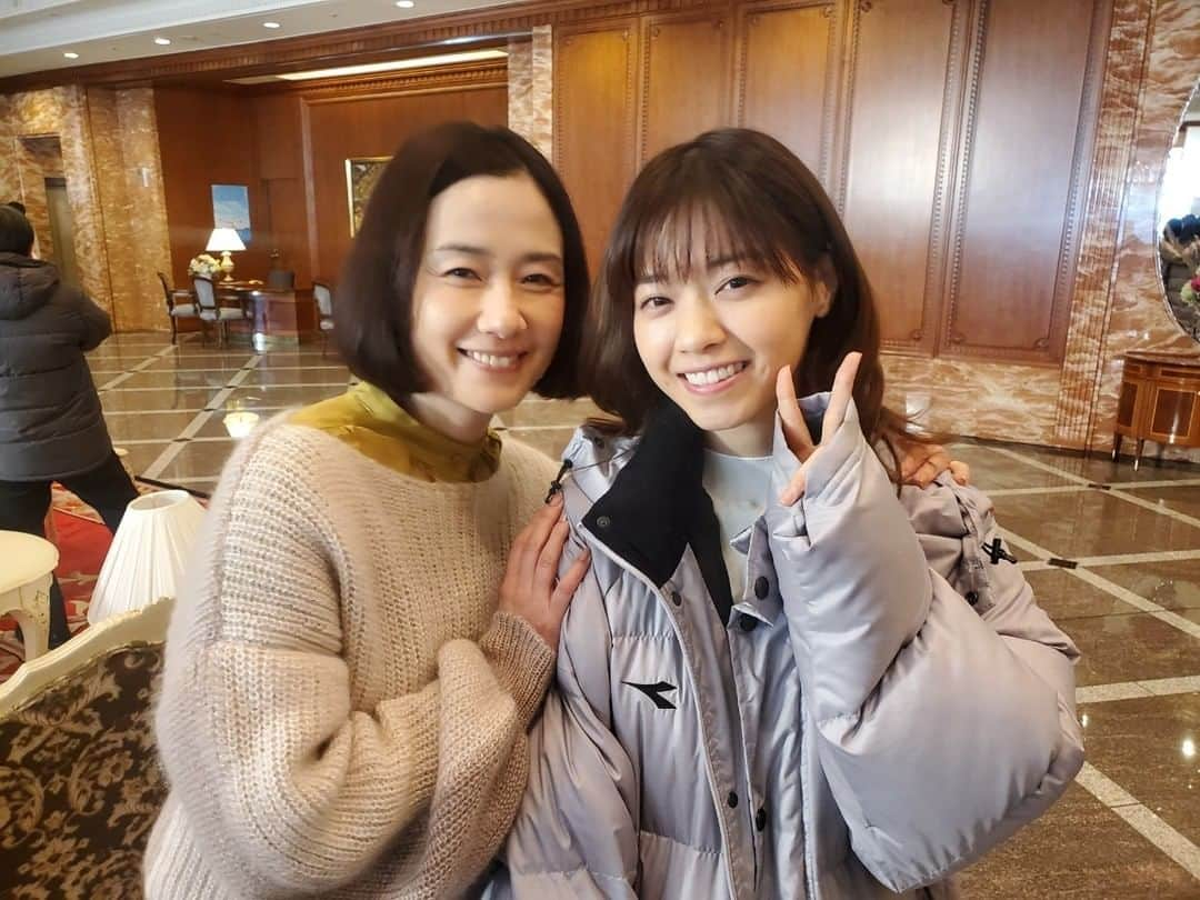 日本テレビ ドラマ「あなたの番です」さんのインスタグラム写真 - (日本テレビ ドラマ「あなたの番です」Instagram)「#あなたの番です劇場版 まだまだ大ヒット上映中‼️  菜奈ちゃん黒島ちゃんの癒しカワユイ2ショット💕 映画でも2人きりのシーンは、ちょっとドキドキ😵💦 #あな番 で美女を愛でて明日からまた頑張りましょう👍  #あな番上映中 #ザワつく映画館🎬」1月16日 9時00分 - mysteryday_ntv