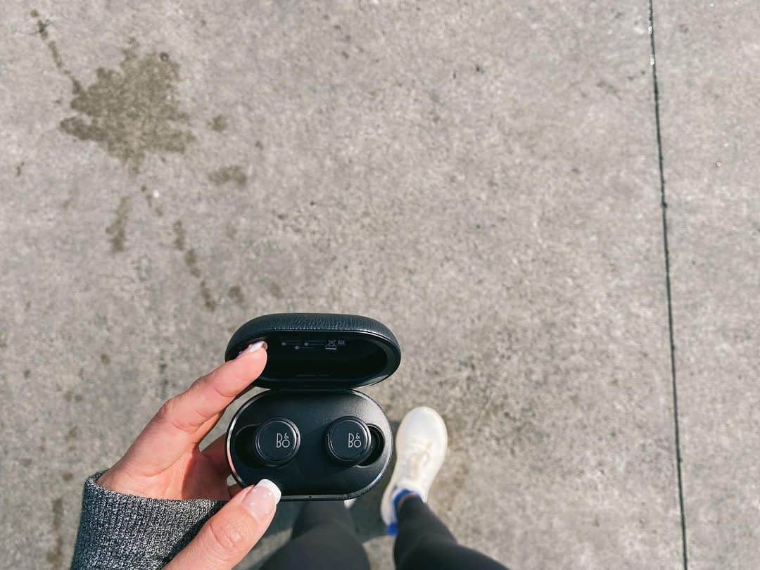 Risako Yamamotoさんのインスタグラム写真 - (Risako YamamotoInstagram)「👟🎧🖤💦  6km morning run→2hours dome sauna🔥  昨日は @ohnodojyo でパーソナルトレーニングからのしっかり朝からworkout☺︎  #sundaymorning #detox #running #bangandolufsen #lululemon #unoha」1月16日 10時24分 - risako_yamamoto