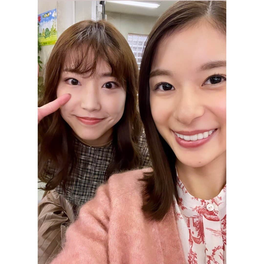 芳根京子さんのインスタグラム写真 - (芳根京子Instagram)「おゆりちゃん。目白ちゃん。らぶ。  今夜22時30分から第12話是非🚩  #真犯人フラグ #亀やん急便」1月16日 13時32分 - yoshinekyoko