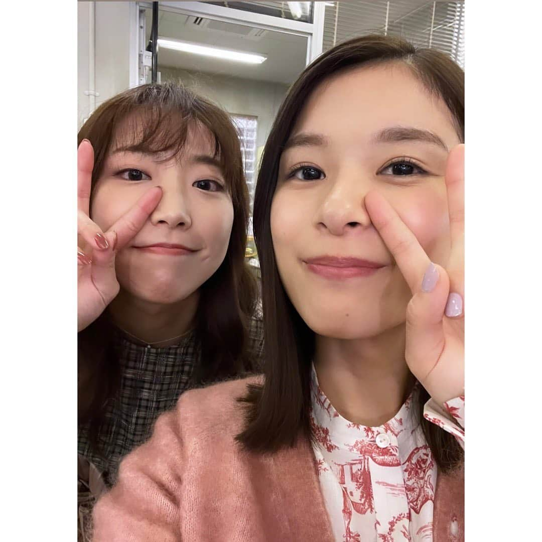 芳根京子さんのインスタグラム写真 - (芳根京子Instagram)「おゆりちゃん。目白ちゃん。らぶ。  今夜22時30分から第12話是非🚩  #真犯人フラグ #亀やん急便」1月16日 13時32分 - yoshinekyoko