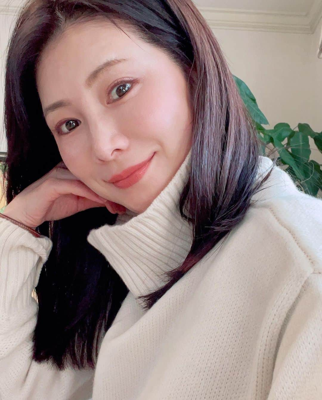 水谷雅子さんのインスタグラム写真 - (水谷雅子Instagram)「目元の印象を変えたいと思ったら、 カラーマスカラ＆アイライナーで少し垢抜けた雰囲気に仕上がります。😉✨ #マスカラ下地#canmake #キャンメイク #カラーマスカラ #カールキープマジック #ヒロインメイク #スナイデル #アイライナー#ディーアップ #水谷雅子 #水谷雅子beautybook50の私  #水谷雅子の美容の秘密シリーズ」1月16日 23時37分 - mizutanimasako