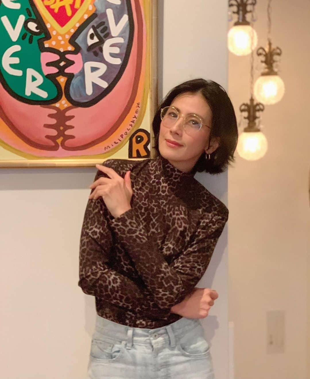 のインスタグラム：「夫が素敵な眼鏡をかけていたので 可愛いね❤️ と言ったら くれました🤣🤙🧡 渋谷白山眼鏡で買ったらしいです」