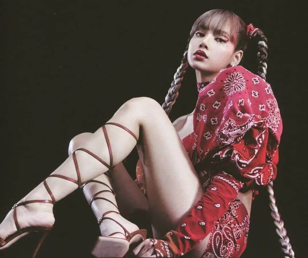 リサさんのインスタグラム写真 - (リサInstagram)「❤️‍🔥❤️‍🔥❤️‍🔥 . . . #LISA #LALISA #리사 #블랙핑크 #BLACKPINK #LALISAMANOBAN #LALISAMANOBAL #blackpinklisa #lisablackpink」1月16日 21時01分 - lisa.blackpink