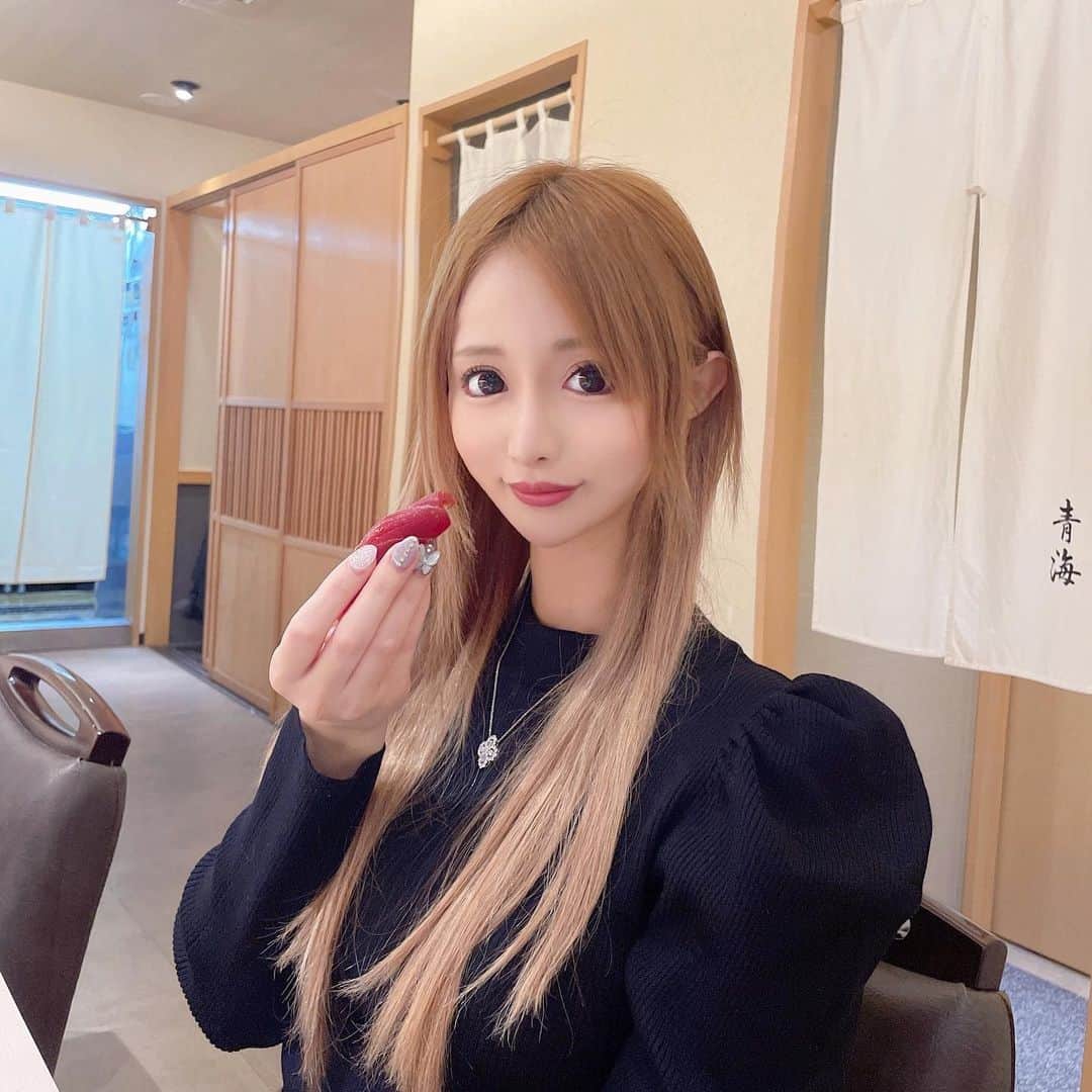 黒宮ちはやのグルメインスタ