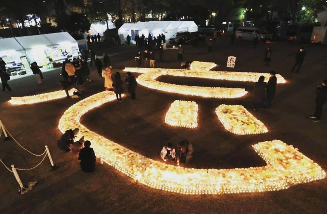 浅越しのぶのインスタグラム：「阪神・淡路大震災から27年が経ちました。当時高校生で寮にいましたが、周りの方のサポートにより被災者ながらもテニスに取り組むことができたことに、感謝の気持ちを忘れてはならないと常に思っています。いつかの災害の備えとして防災グッズの用意をしましょう。 #阪神淡路大震災  #27年 #神戸市 #尼崎市 #寮 #園田学園 #テニス #仲間」