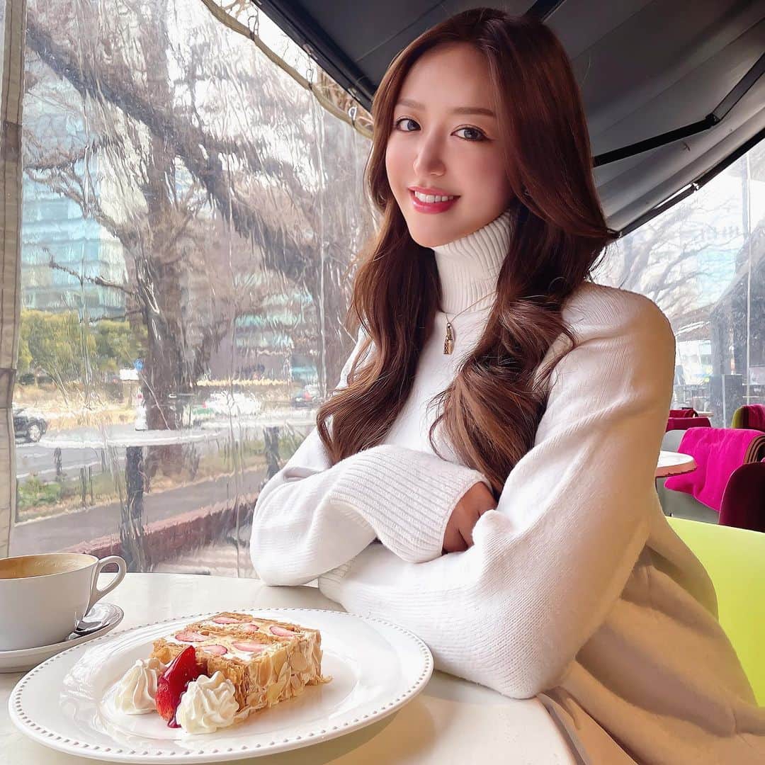 のインスタグラム：「好きなカフェはありますか？」