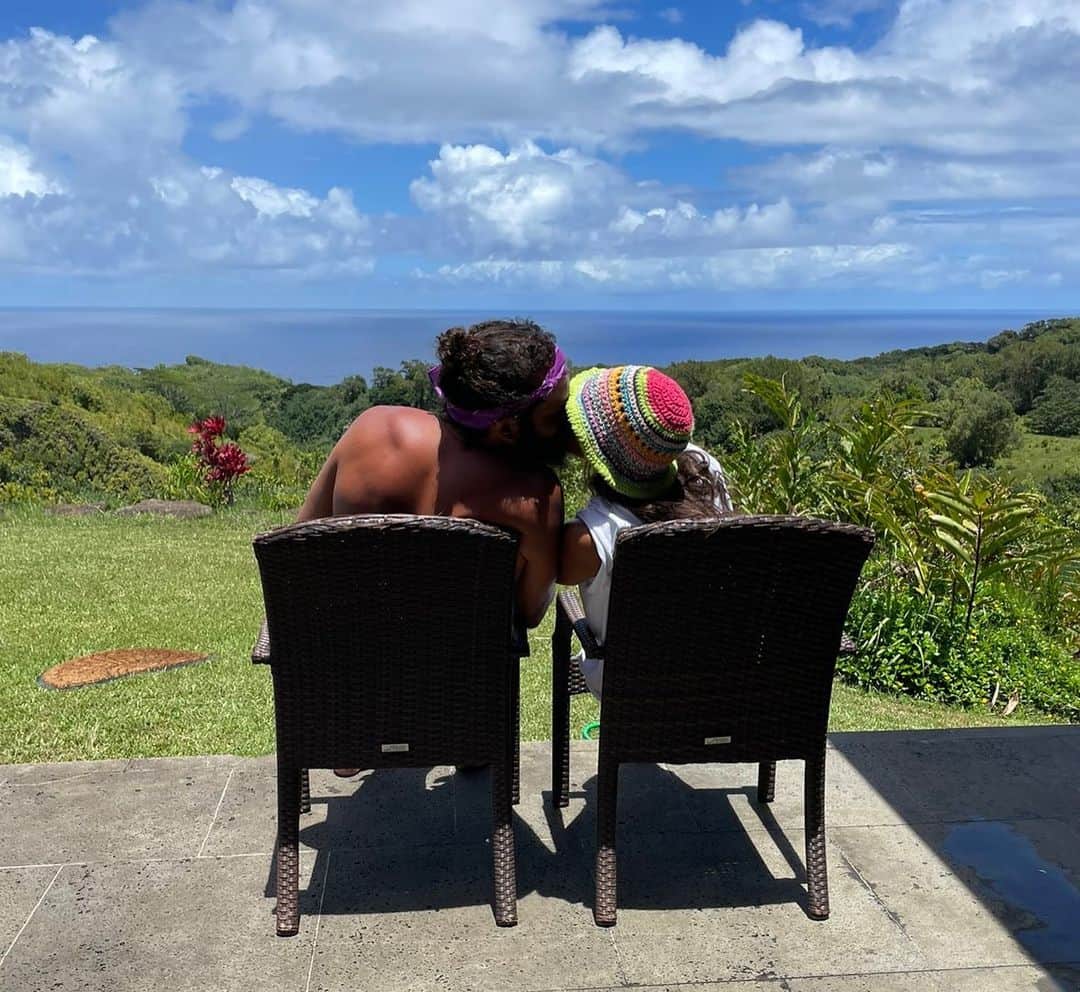 のインスタグラム：「Happy Valentine’s Day to my baby! I feel so lucky to share every moment of our journey together. Your love and patience taught me so much. Te amo soldier ❤️」