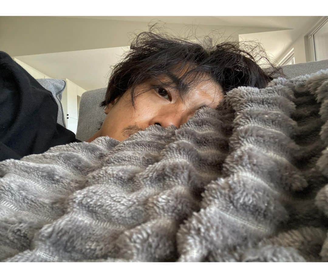 赤西仁さんのインスタグラム写真 - (赤西仁Instagram)「おそようございます。 ハッピーバレンタイン🤍」2月15日 8時12分 - jinstagram_official