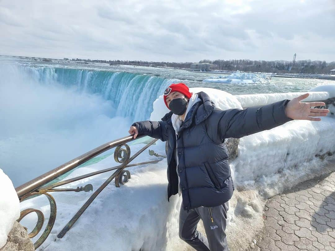 THE BOYZさんのインスタグラム写真 - (THE BOYZInstagram)「넘 예쁘다... pretty niagara falls ❤」2月11日 17時45分 - official_theboyz