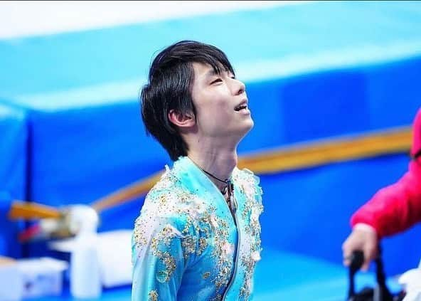  羽生結弦　ファンアカウントのインスタグラム：「🙏❤️❤️ #羽生結弦 #yuzuruhanyu #hanyuyuzuru #yuzuru #hanyu #japan #japanese #japanesefigureskater #figureskating #yuzu #olympics #beijing2022 #olympics2022 #olympics」