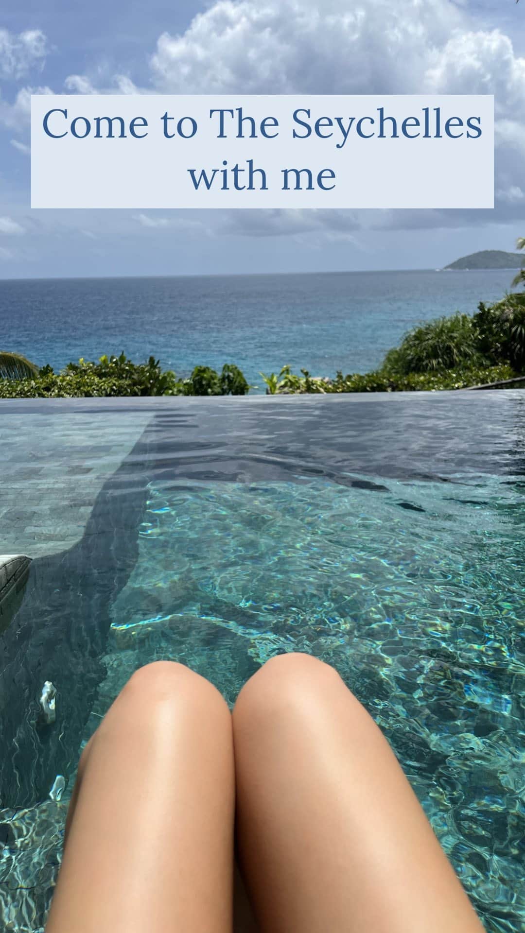 エム・フォードのインスタグラム：「Check into paradise with me and J at our Villa in The Seychelles 🇸🇨. We’re here on a whirlwind trip to celebrate our engagement 💍 and I’m going to bring you all along with me 🧡. Hope you’re ready for some vacation content 🥺🙌🏻.  Hotel: @sixsenseszilpasyon」