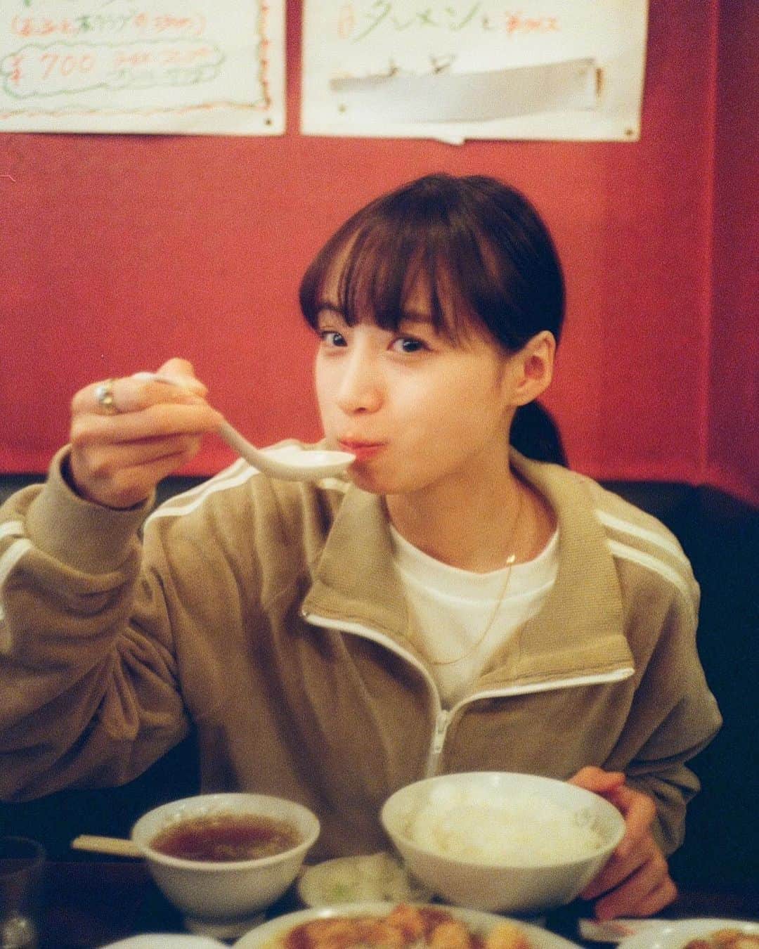 小嶋彩音のインスタグラム：「ㅤㅤㅤㅤㅤㅤㅤㅤㅤㅤㅤㅤㅤ あさみさんと町中華いってお散歩した日🥟🇨🇳」