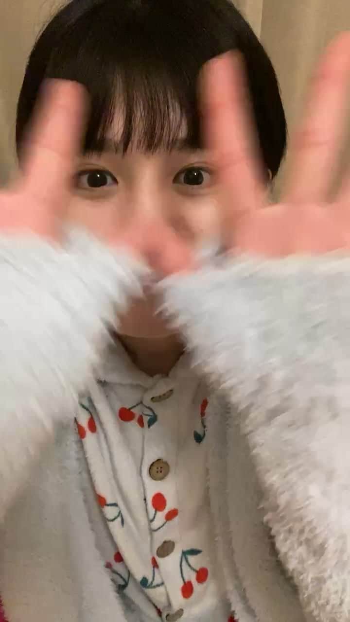 池田レイラのインスタグラム：「暇つぶしライブ~💞✨」