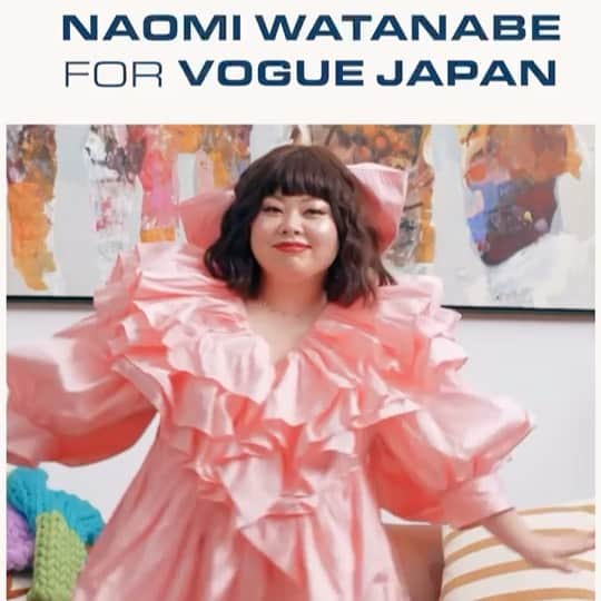 稲木ジョージのインスタグラム：「@watanabenaomi703 wearing candy sapphire necklace on 7 Days, 7 Looks @voguejapan 🍭🍬  Thank you Naomi😘♥️」