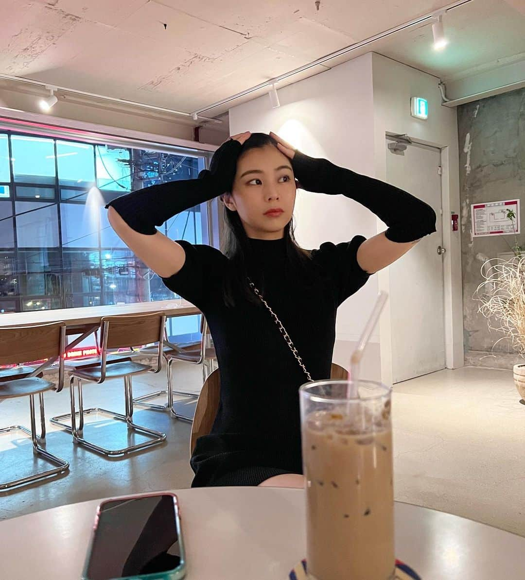 治田みずきさんのインスタグラム写真 - (治田みずきInstagram)「@midtownseoul ☕️」2月12日 19時51分 - miju120