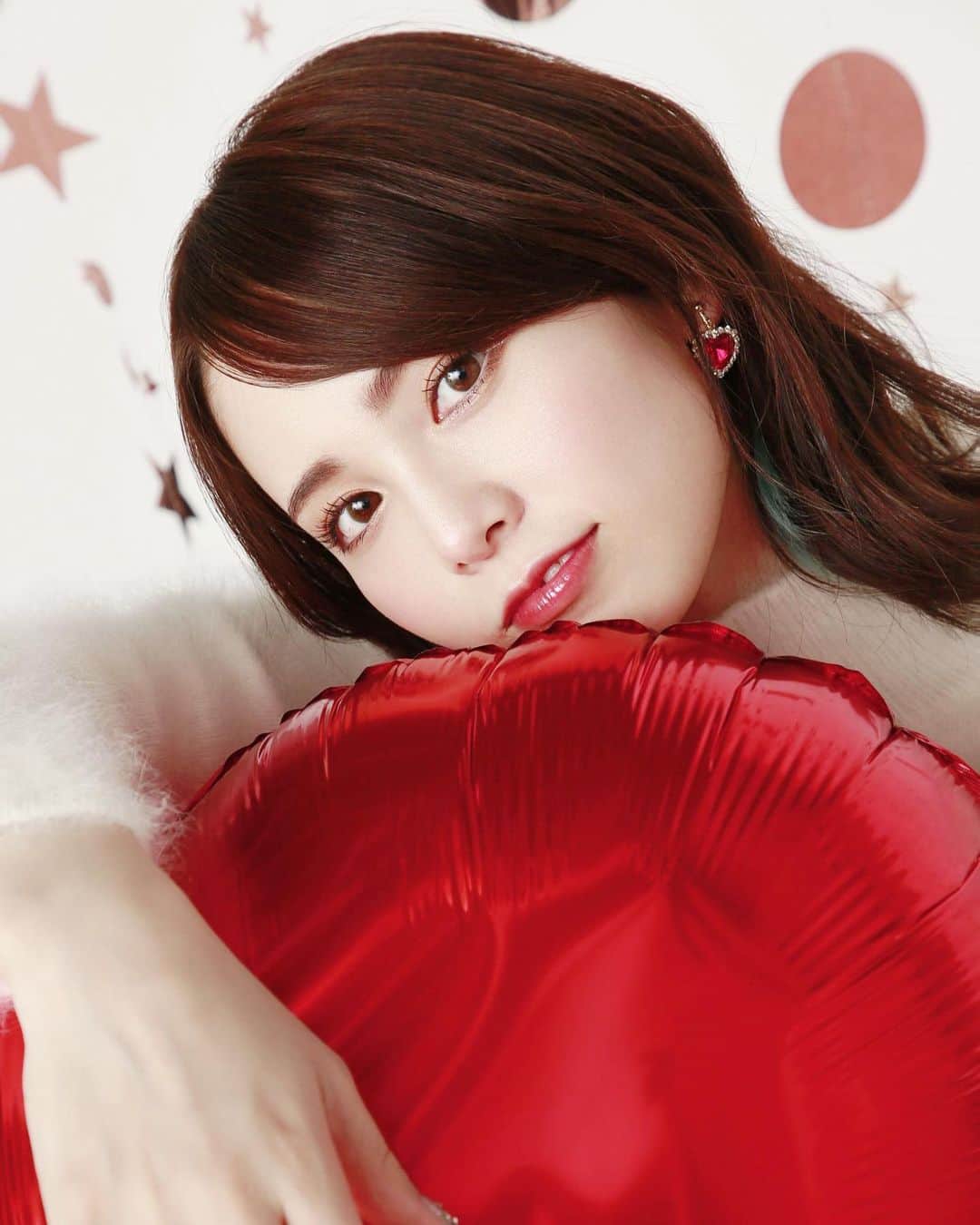 西村歩乃果のインスタグラム：「Happy Valentine？」