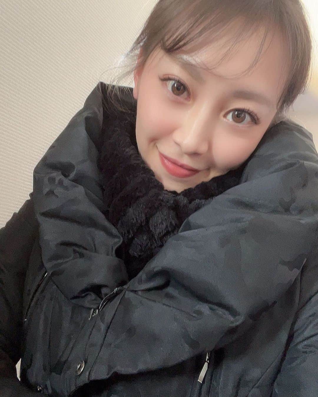 中村果生莉のインスタグラム：「😊💕 . . どんなに寒くても 人の温かさに触れたとき 不思議と温かさが勝る🍀*゜  そんな瞬間をたくさん感じられた今週。  これからもたくさん感じていきたいし、私自身も作り続けていけるのならば最高だ🤤  振り返ると、今週はとてもあたたかくて、学び多い、有意義な時間を過ごせたな✨☺️  皆さんはどんな1週間だったかな〜？😊  . . . #気づきと学び  #感謝」