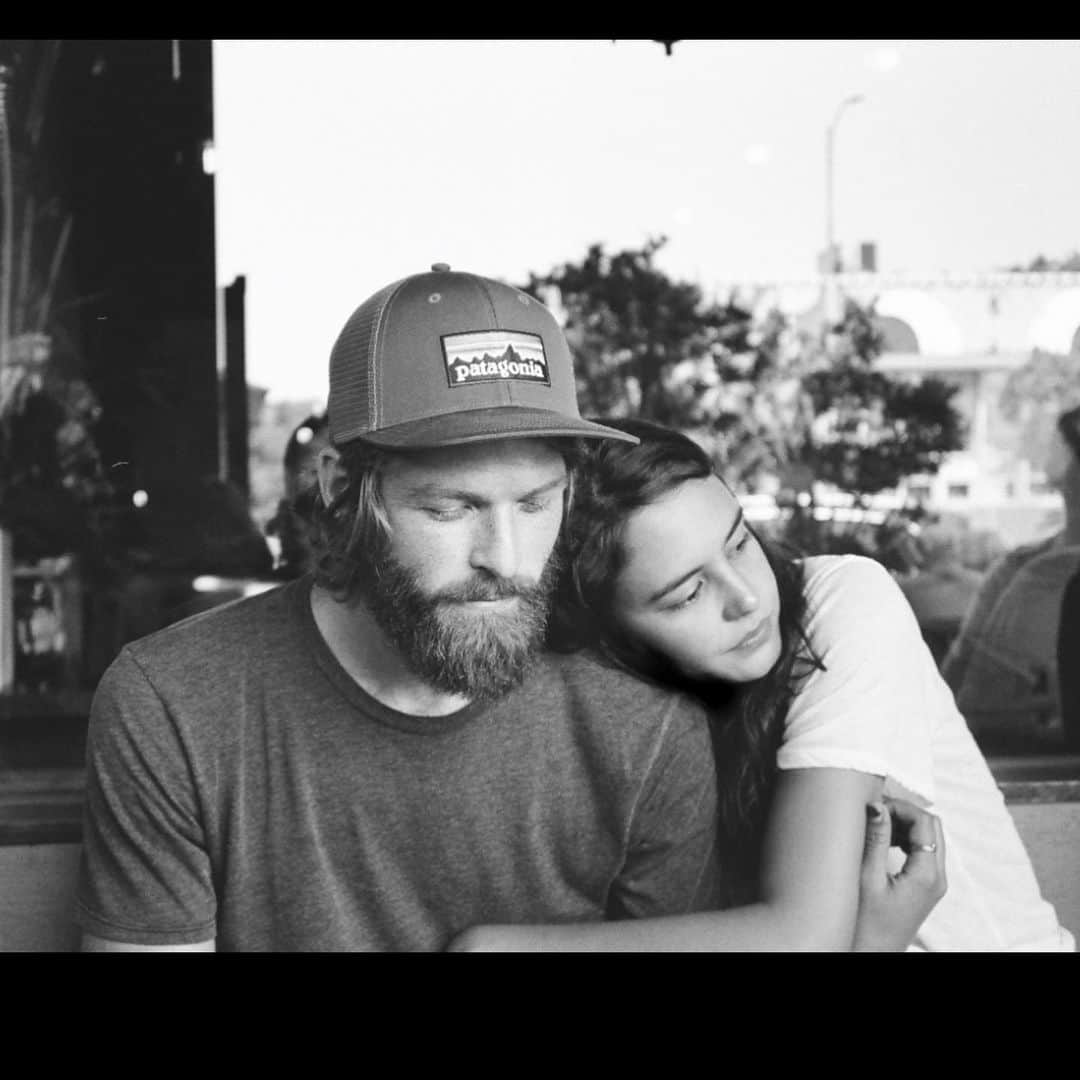 コートニー・イートンのインスタグラム：「My favorite human. Happy birthday my love ❣️」
