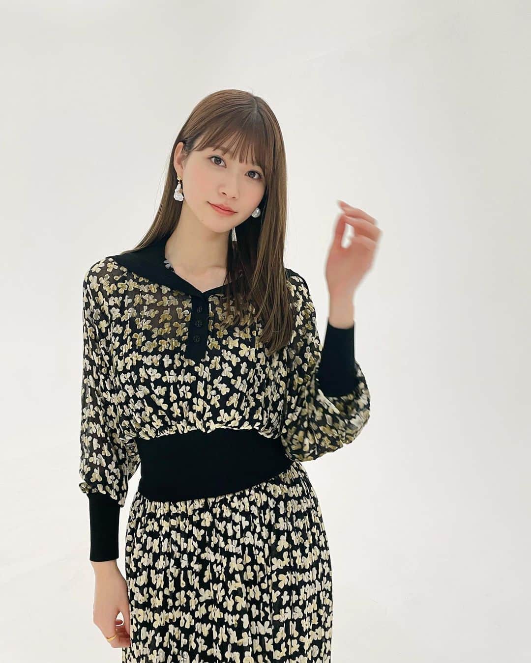 生見愛瑠さんのインスタグラム写真 - (生見愛瑠Instagram)「新鮮な衣装でしたこの日、 ~🌼」2月12日 21時33分 - meru_nukumi