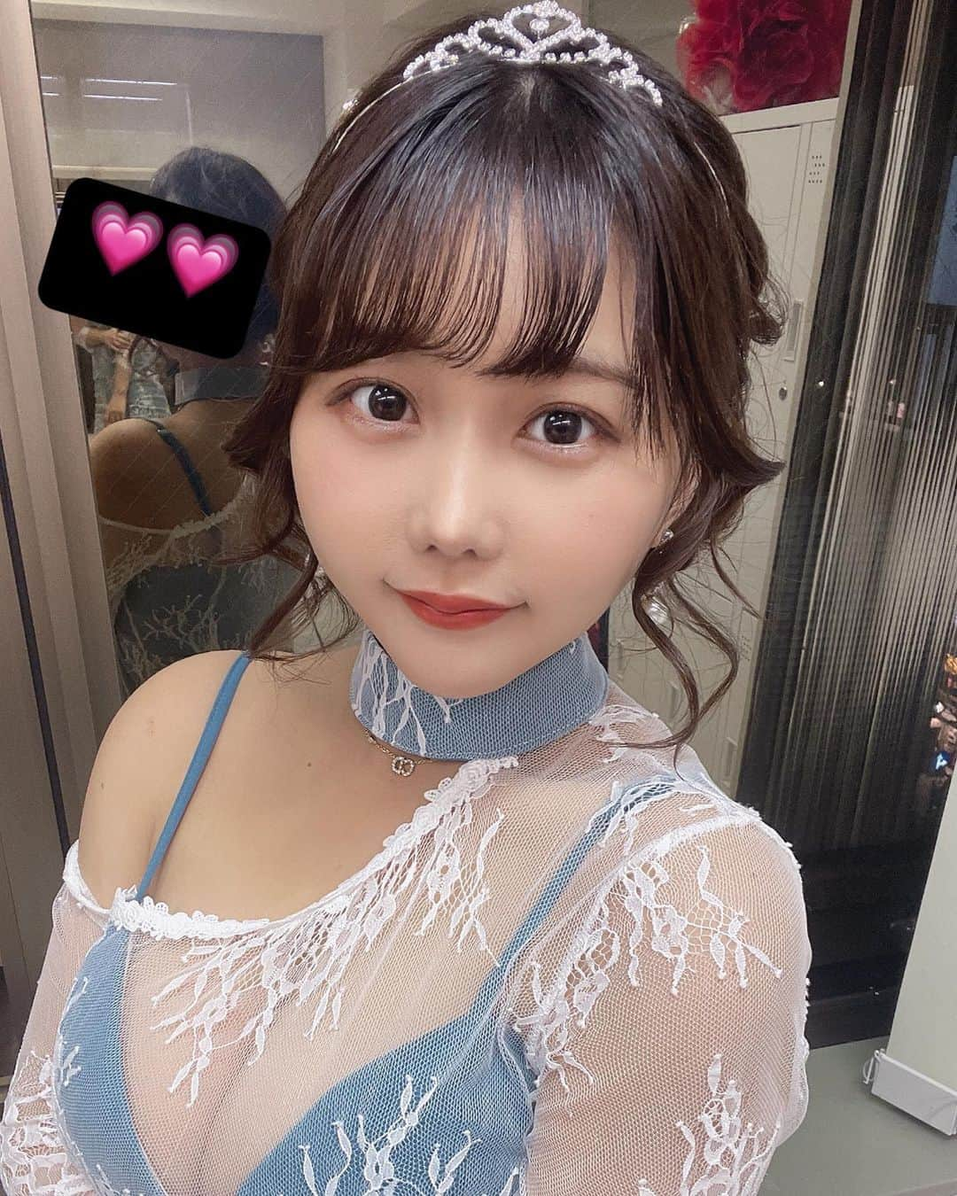 ななちゃさんのインスタグラム写真 - (ななちゃInstagram)「生誕イベント向けなヘアセットしてもらったよ💗 似合うかな？？✨ お姫様になった気分〜！！  #ヘアセット　#ヘアモデル　#秋葉原 #グラビア #アイドル　#tiktok #tiktokhot #動画編集 #summer #smile #gravure #gravureidol #グラビア #グラドル #インスタグラビア #グラビアアイドル  #水着 #bikinigirl #ビキニ #セクシー #asiangirls #asiansexy #bikinimodel  #japaneseidol #sexydress  #sexystyle #bikini #japanesegirl #アイドル」2月12日 23時44分 - nanacha_0211