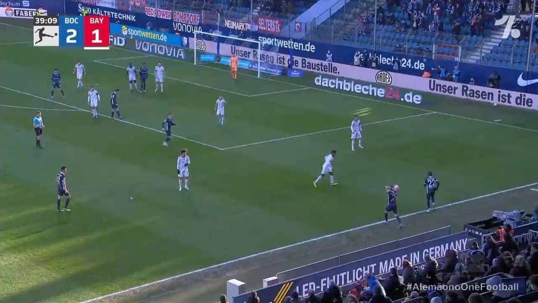 クリスチャン・ガンボアのインスタグラム：「Gracias Dios 🙌🏽🙌🏽 primer gol en Bundesliga 🤝💙🙌🏽👏🏻 #vflbochum vamos 🙌🏽🙌🏽 +3」
