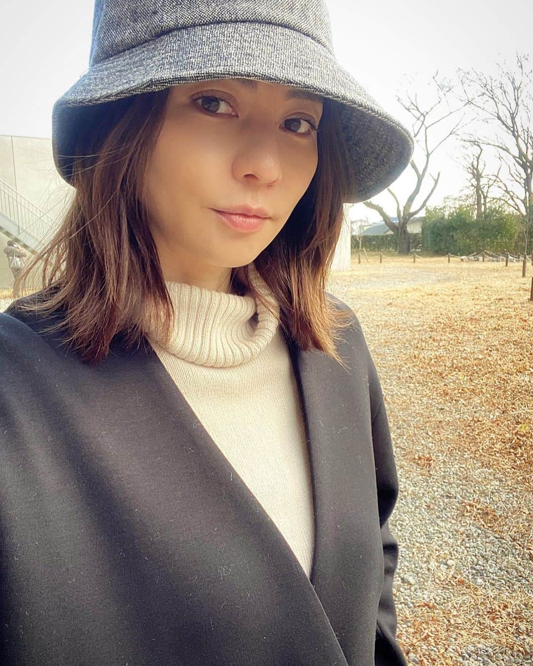 のインスタグラム：「📺✨ #真犯人フラグ #第16話 #22時半から #日テレ #guiltyflag #香里奈 #karina #木幡由実 #バタコ #バタちゃん #特技吹き矢 #逮捕 ？！ #まだあめー☔️！」